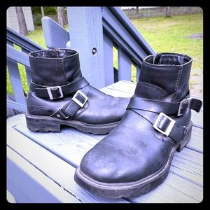 شرف skechers biker boots mens 
